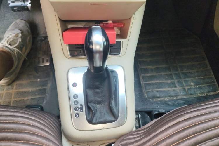 Used Volkswagen Tiguan 2015 1.8TSI Automatic Two-Wheel Drive Trend Edition Gear Lever