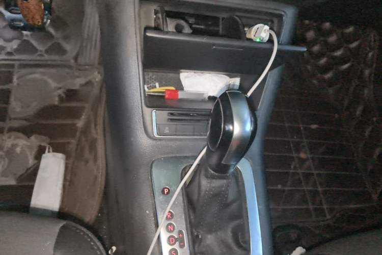 Used Volkswagen Tiguan 2015 1.8TSI Automatic Two-Wheel Drive Trend Edition Gear Lever