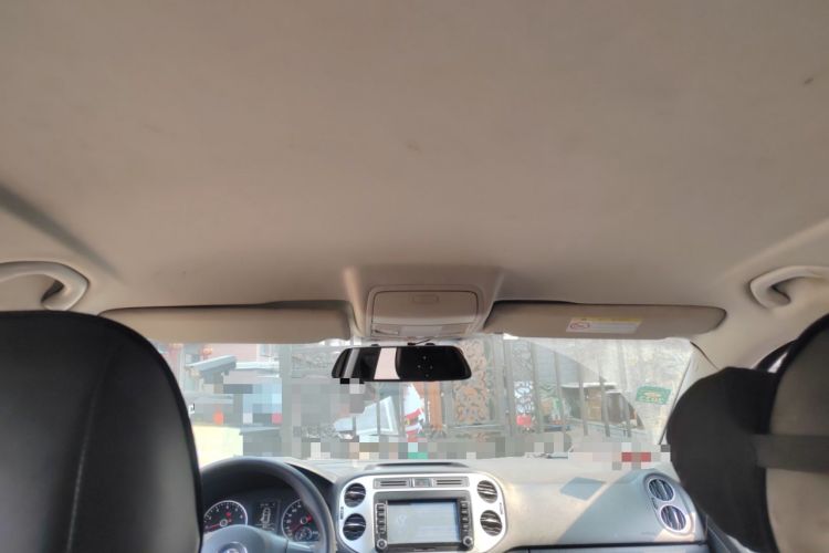 Used Volkswagen Tiguan 2015 1.8TSI Automatic Two-Wheel Drive Trend Edition Headliner