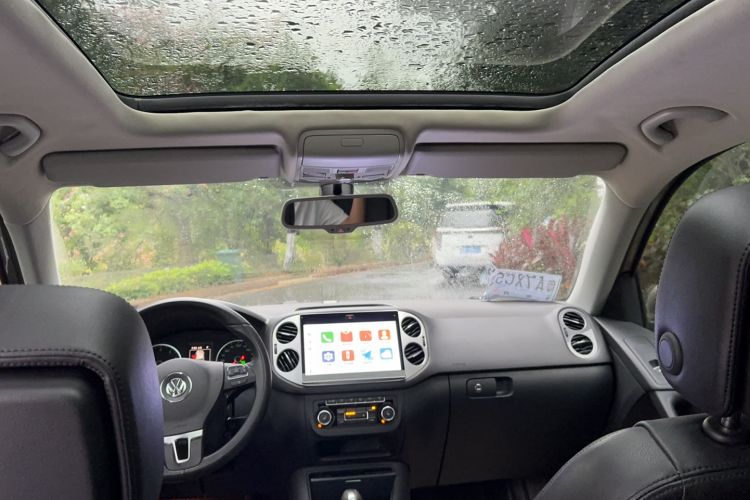 Used Volkswagen Tiguan 2015 2.0 TSI Comfort Edition Headliner