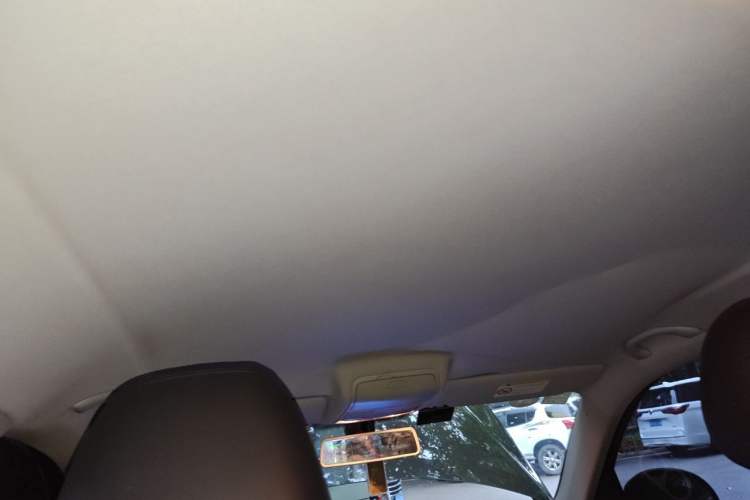 Used Volkswagen Tiguan 2015 1.8TSI Automatic Two-Wheel Drive Comfort Edition Headliner