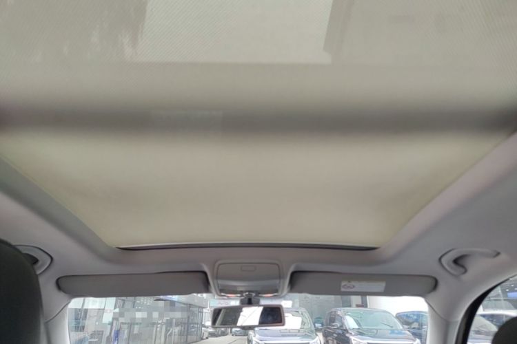 Used Volkswagen Tiguan 2015 1.8TSI Automatic Two-Wheel Drive Luxury Model Headliner