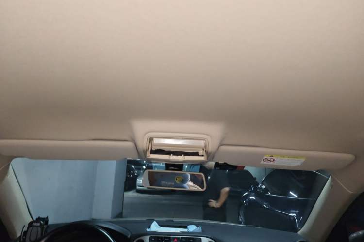 Used Volkswagen Tiguan 2015 1.8TSI Automatic All-Wheel Drive Comfort Edition Headliner