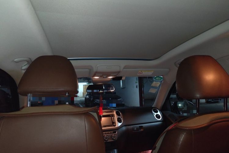 Used Volkswagen Tiguan 2015 2.0 TSI Automatic All-Wheel Drive Flagship Edition Headliner