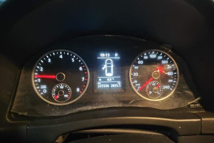 Used Volkswagen Tiguan 2015 1.8TSI Automatic Two-Wheel Drive Comfort Edition Instrument Cluster