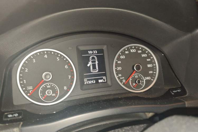 Used Volkswagen Tiguan 2015 1.8TSI Automatic Two-Wheel Drive Trend Edition Instrument Cluster