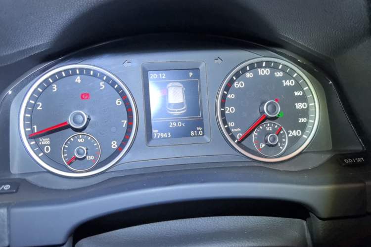 Used Volkswagen Tiguan 2015 1.8TSI Automatic Two-Wheel Drive Luxury Model Instrument Cluster