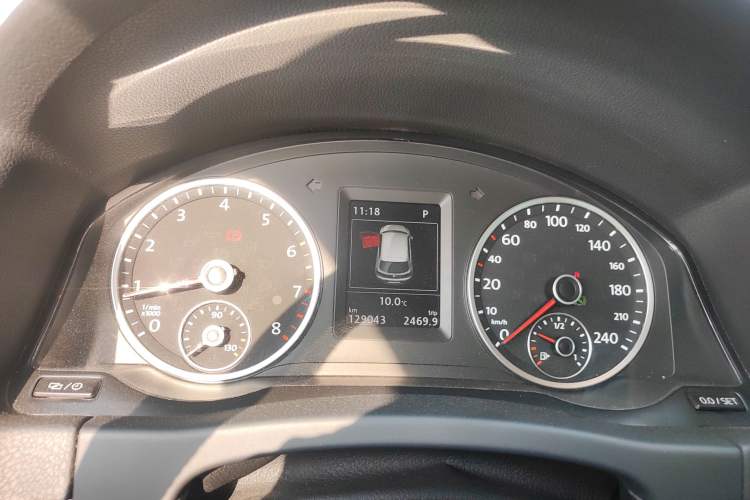 Used Volkswagen Tiguan 2015 2.0 TSI Comfort Edition Instrument Cluster