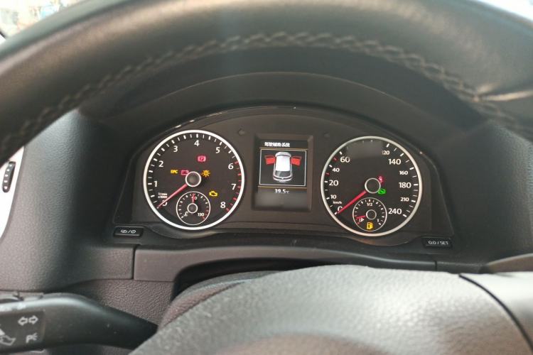 Used Volkswagen Tiguan 2015 1.8TSI Automatic All-Wheel-Drive Luxury Model Instrument Cluster