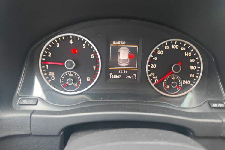 Used Volkswagen Tiguan 2015 1.8TSI Automatic Two-Wheel Drive Luxury Model Instrument Cluster