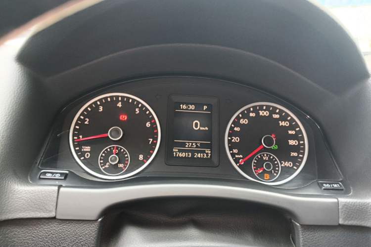 Used Volkswagen Tiguan 2015 1.8TSI Automatic Two-Wheel Drive Trend Edition Instrument Cluster