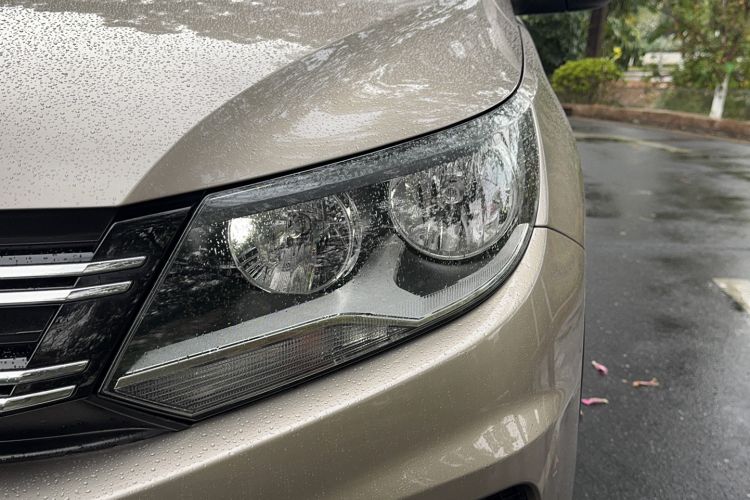 Used Volkswagen Tiguan 2015 2.0 TSI Comfort Edition Left Front Headlight