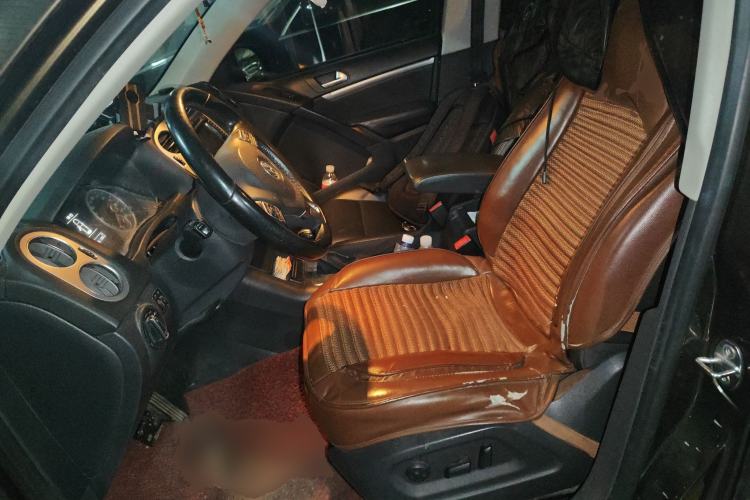 Used Volkswagen Tiguan 2015 1.8TSI Automatic Two-Wheel Drive Comfort Edition Left Front Seat