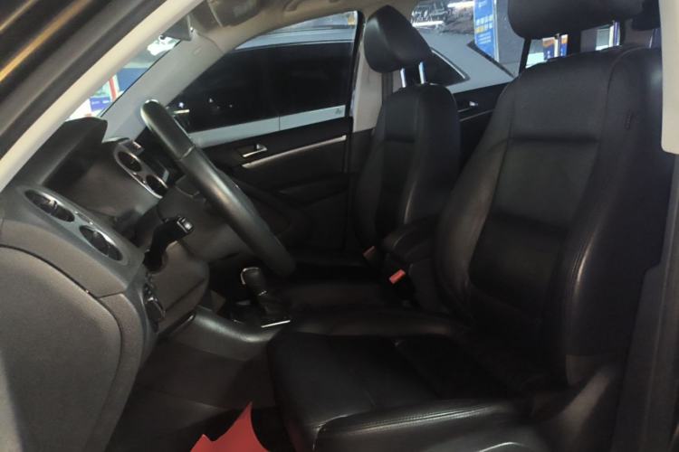 Used Volkswagen Tiguan 2015 1.8TSI Automatic Two-Wheel Drive Comfort Edition Left Front Seat