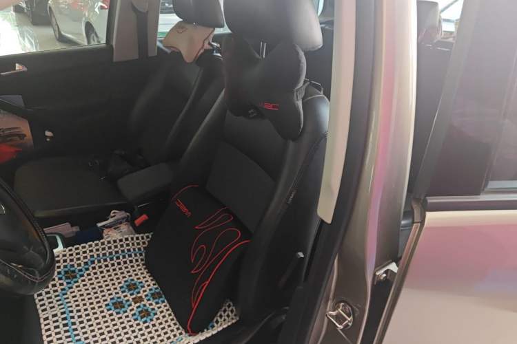 Used Volkswagen Tiguan 2015 1.8TSI Automatic Two-Wheel Drive Trend Edition Left Front Seat
