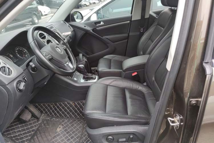 Used Volkswagen Tiguan 2015 1.8TSI Automatic Two-Wheel Drive Luxury Model Left Front Seat