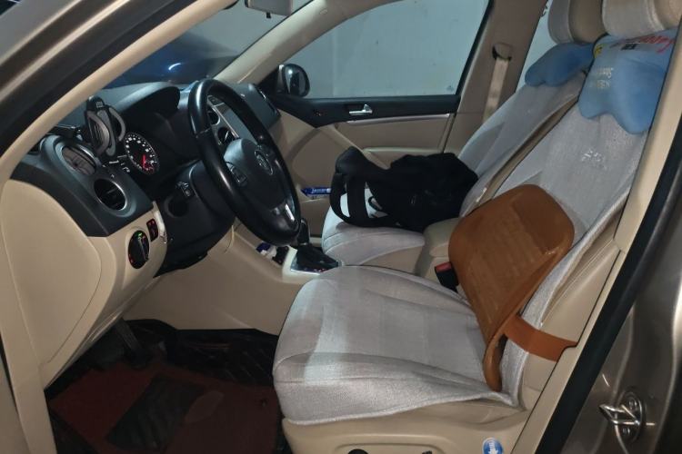Used Volkswagen Tiguan 2015 1.8TSI Automatic All-Wheel Drive Comfort Edition Left Front Seat