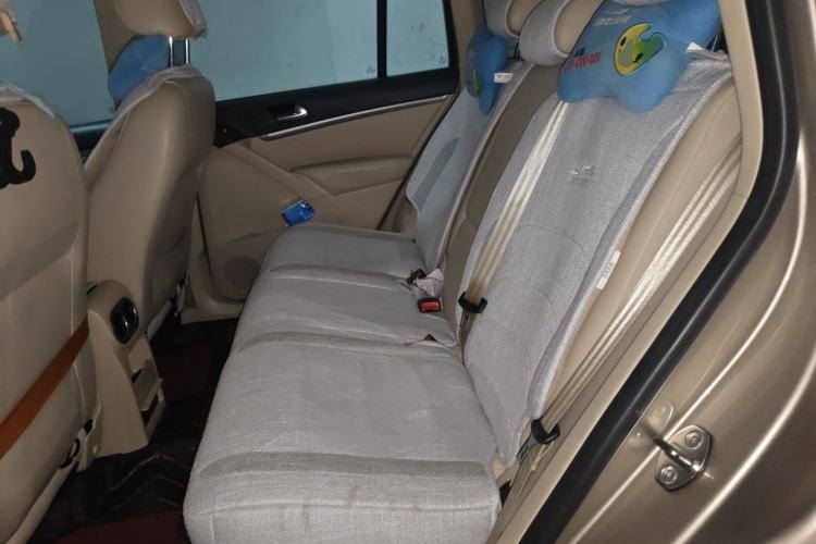 Used Volkswagen Tiguan 2015 1.8TSI Automatic All-Wheel Drive Comfort Edition Left Rear Seat