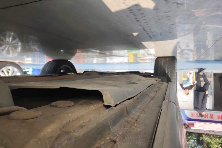 Used Volkswagen Tiguan 2015 2.0 TSI Comfort Edition Left Side Sill