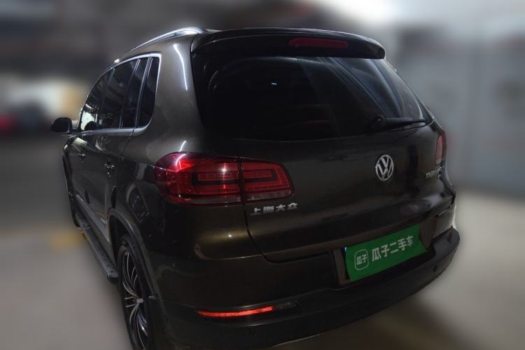 Used Volkswagen Tiguan 2015 2.0 TSI Automatic All-Wheel Drive Flagship Edition Rear Left 45 Deg