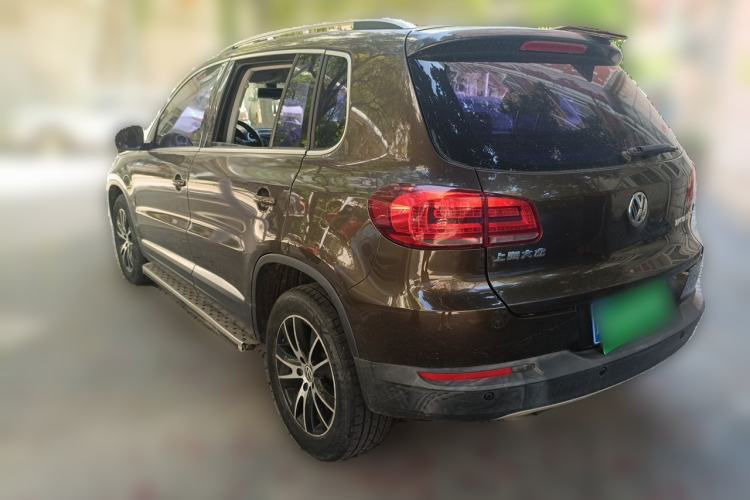 Used Volkswagen Tiguan 2015 1.8TSI Automatic Two-Wheel Drive Luxury Model Rear Left 45 Deg
