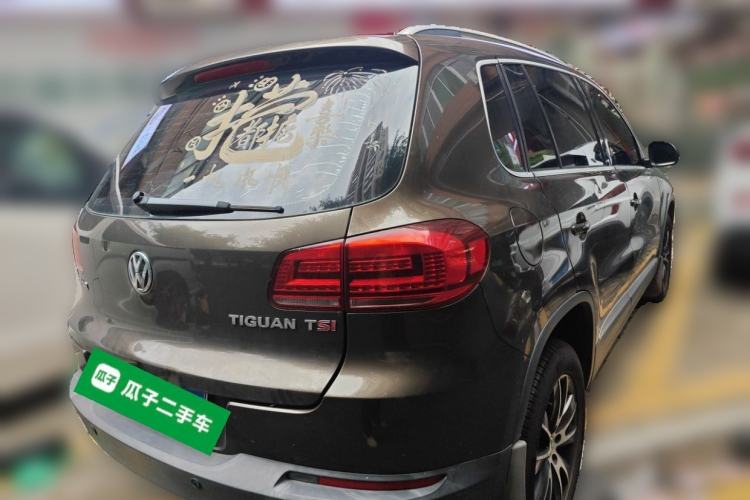 Used Volkswagen Tiguan 2015 1.8TSI Automatic Two-Wheel Drive Luxury Model Rear Right 45 Deg