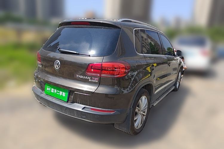 Used Volkswagen Tiguan 2015 2.0 TSI Automatic All-Wheel Drive Flagship Edition Rear Right 45 Deg