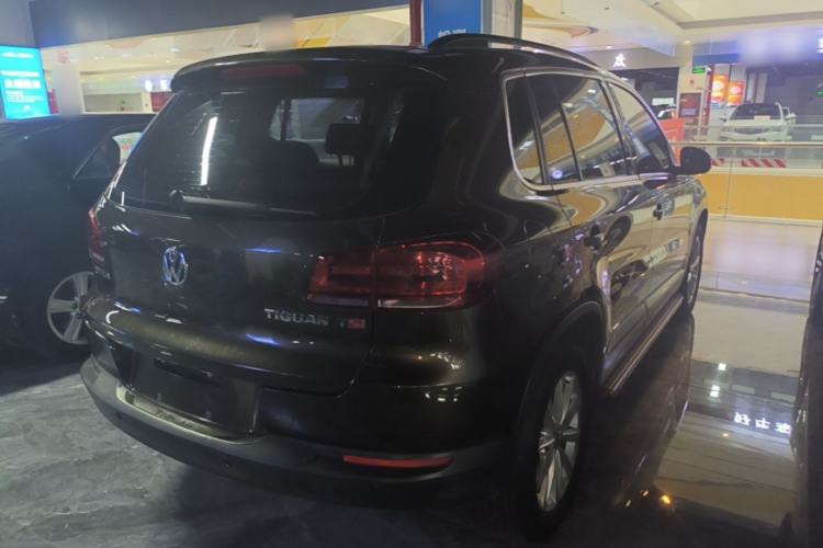 Used Volkswagen Tiguan 2015 1.8TSI Automatic Two-Wheel Drive Comfort Edition Rear Right 45 Deg