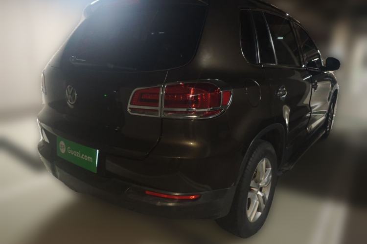 Used Volkswagen Tiguan 2015 1.8TSI Automatic Two-Wheel Drive Trend Edition Rear Right 45 Deg