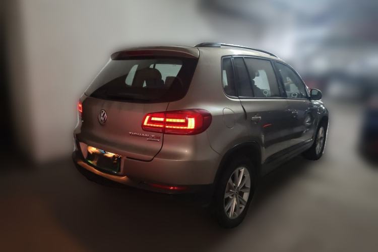 Used Volkswagen Tiguan 2015 1.8TSI Automatic All-Wheel Drive Comfort Edition Rear Right 45 Deg