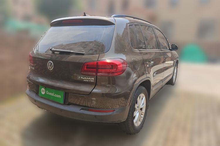 Used Volkswagen Tiguan 2015 1.8TSI Automatic Two-Wheel Drive Comfort Edition Rear Right 45 Deg