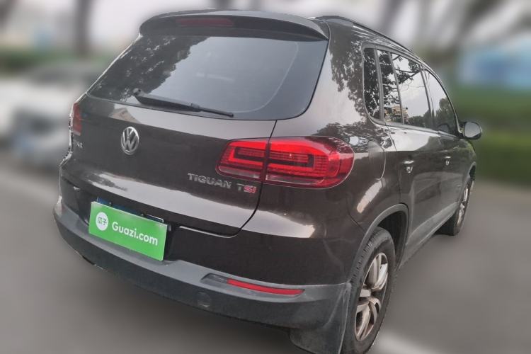 Used Volkswagen Tiguan 2015 1.8TSI Automatic Two-Wheel Drive Trend Edition Rear Right 45 Deg