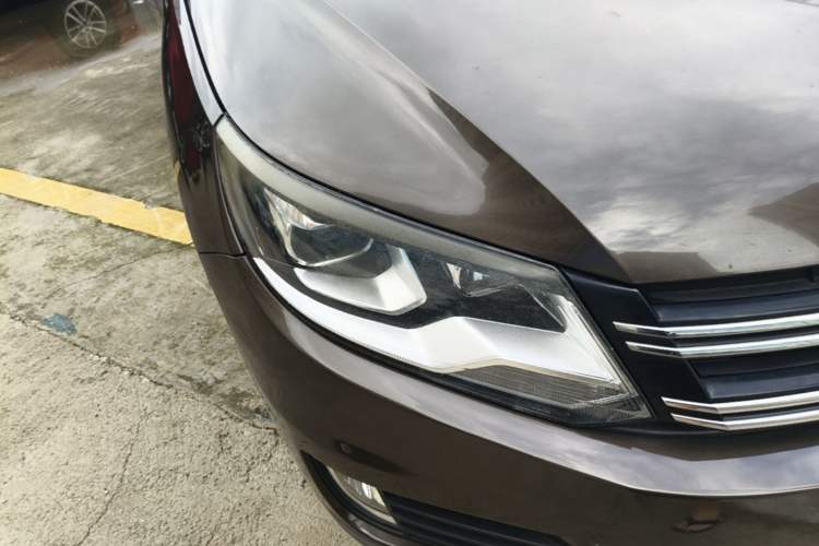 Used Volkswagen Tiguan 2015 1.8TSI Automatic Two-Wheel Drive Trend Edition Right Front Headlight