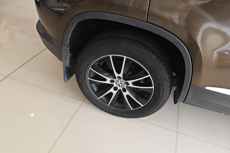 Used Volkswagen Tiguan 2015 1.8TSI Automatic Two-Wheel Drive Luxury Model Right Rear Wheel Hub