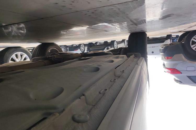 Used Volkswagen Tiguan 2015 2.0 TSI Comfort Edition Right Side Sill