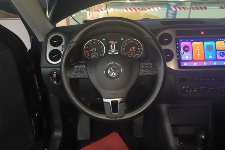 Used Volkswagen Tiguan 2015 1.8TSI Automatic Two-Wheel Drive Comfort Edition Steering Wheel