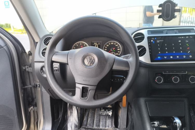 Used Volkswagen Tiguan 2015 1.8TSI Automatic Two-Wheel Drive Trend Edition Steering Wheel