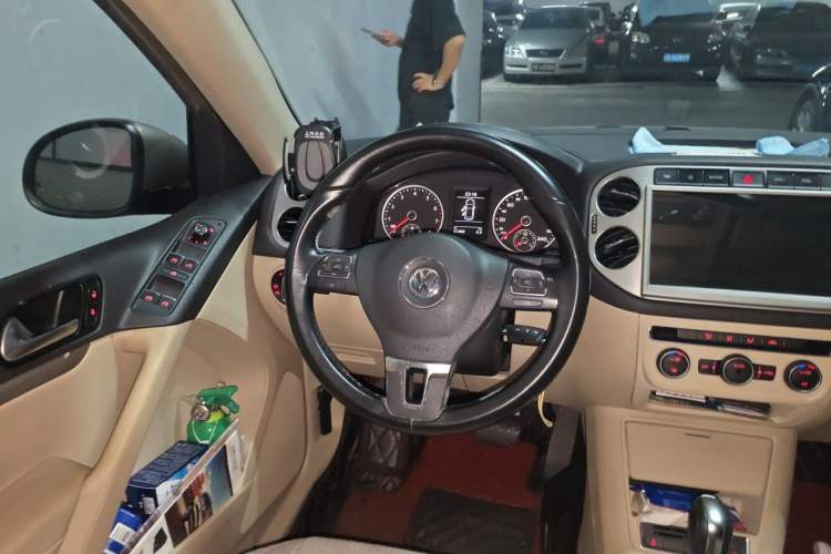 Used Volkswagen Tiguan 2015 1.8TSI Automatic All-Wheel Drive Comfort Edition Steering Wheel