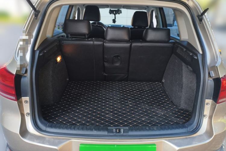 Used Volkswagen Tiguan 2015 1.8TSI Automatic Two-Wheel Drive Trend Edition Trunk