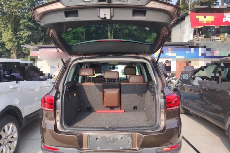 Used Volkswagen Tiguan 2015 2.0 TSI Comfort Edition Trunk