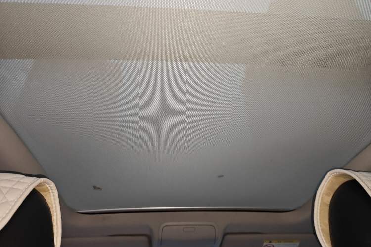 Used Volkswagen Tiguan 2015 2.0 TSI Automatic All-Wheel Drive Flagship Edition Headliner