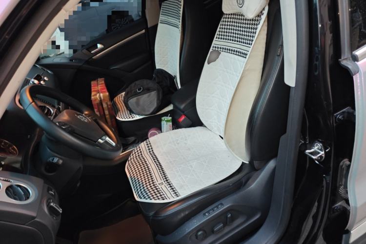 Used Volkswagen Tiguan 2015 2.0 TSI Automatic All-Wheel Drive Flagship Edition Left Front Seat