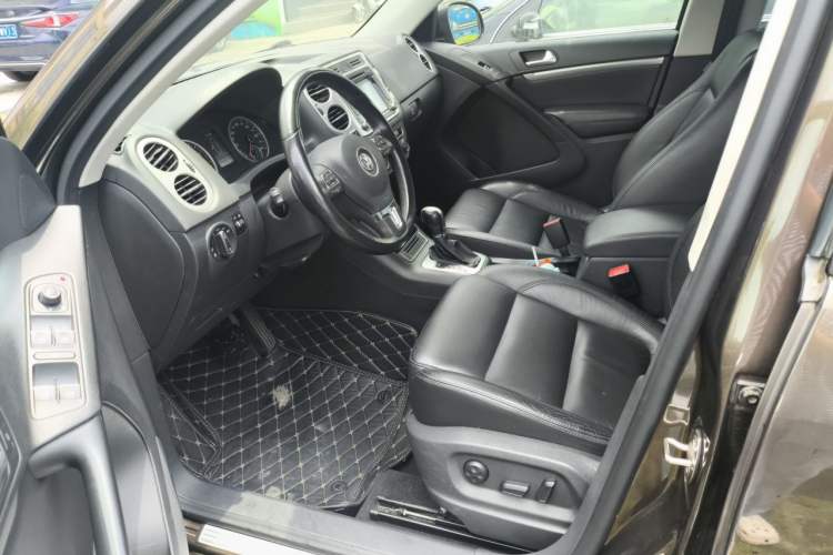 Used Volkswagen Tiguan 2015 1.8TSI Automatic Two-Wheel Drive Comfort Edition Driver Seat