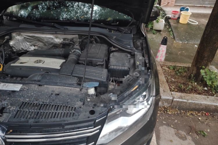 Used Volkswagen Tiguan 2015 1.8TSI Automatic Two-Wheel Drive Comfort Edition Engine Bay Left