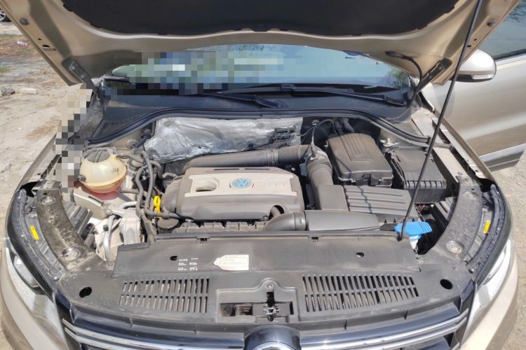 Used Volkswagen Tiguan 2015 1.8TSI Automatic Two-Wheel Drive Comfort Edition Engine Bay