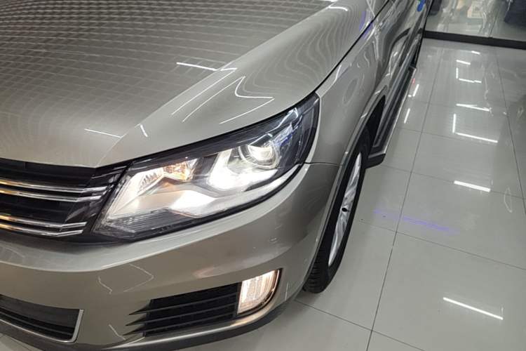 Used Volkswagen Tiguan 2015 1.8TSI Automatic Two-Wheel Drive Luxury Model Left Front Headlight