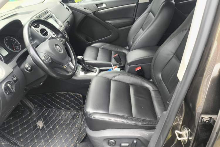 Used Volkswagen Tiguan 2015 1.8TSI Automatic Two-Wheel Drive Comfort Edition Left Front Seat