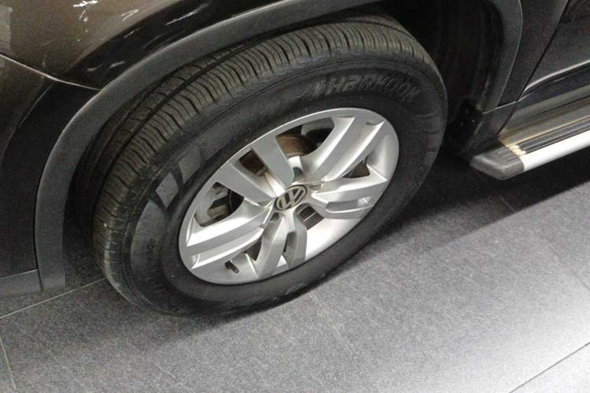 Used Volkswagen Tiguan 2015 1.8TSI Automatic Two-Wheel Drive Trend Edition Left Front Wheel Hub