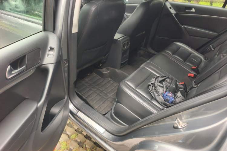 Used Volkswagen Tiguan 2015 1.8TSI Automatic Two-Wheel Drive Comfort Edition Left Rear Seat