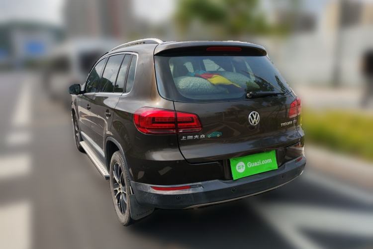 Used Volkswagen Tiguan 2015 1.8TSI Automatic Two-Wheel Drive Luxury Model Rear Left 45 Deg